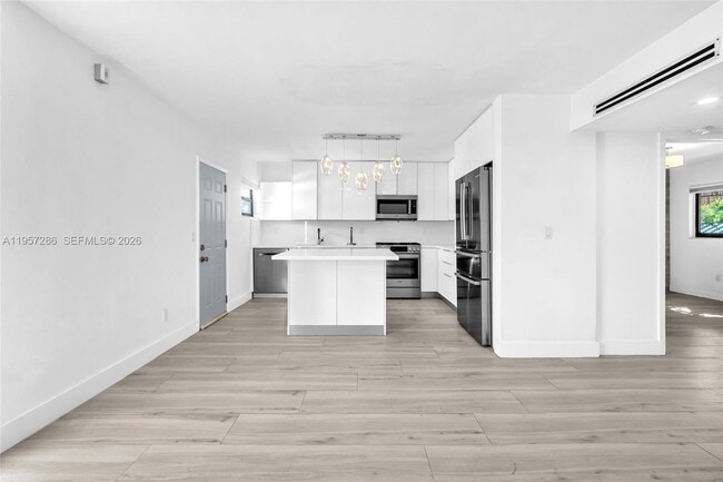 Photo - 3265 Virginia St Unidad 24