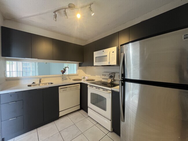 Photo - 3399 Foxcroft Rd