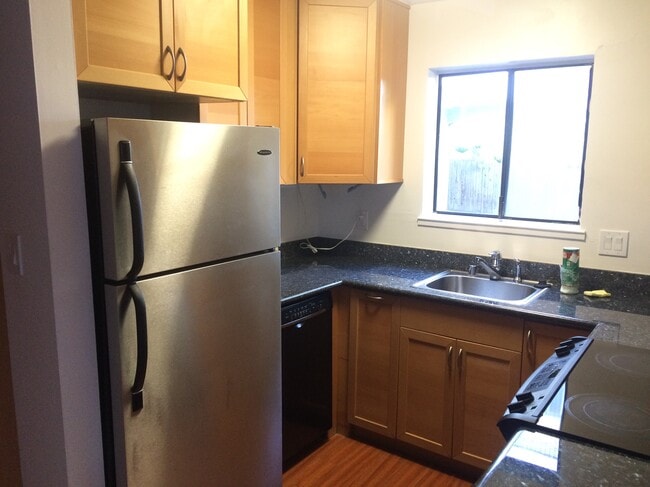 Photo - 1622 Oxford St Unidad 5W