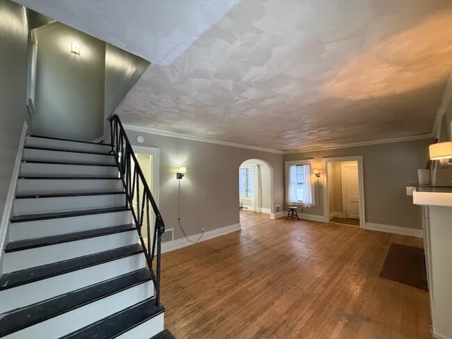 Photo - 721 Salt Springs Rd