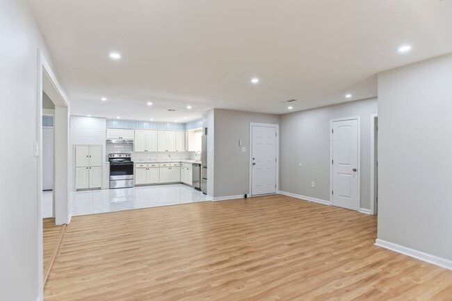 Photo - 1455 Marilyn Dr