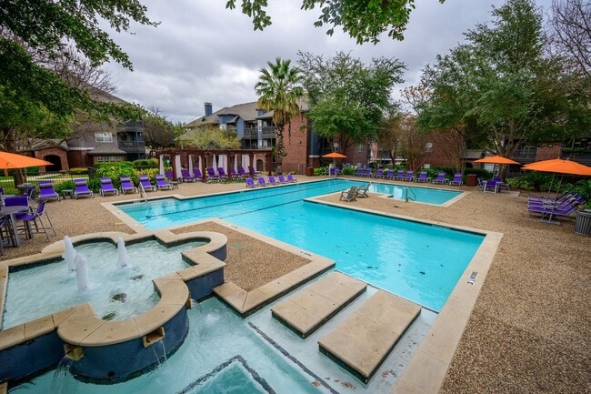 Photo - Alon at Castle Hills