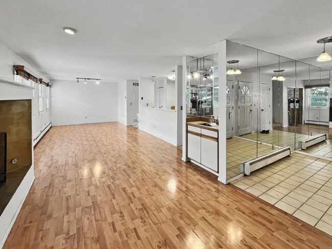 Photo - 3601 Raspberry Rd