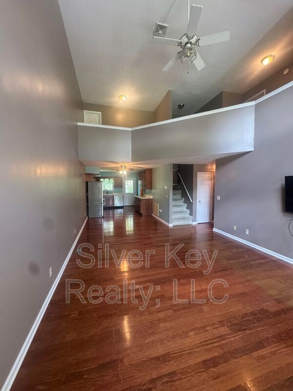 136 S Matlock Ave