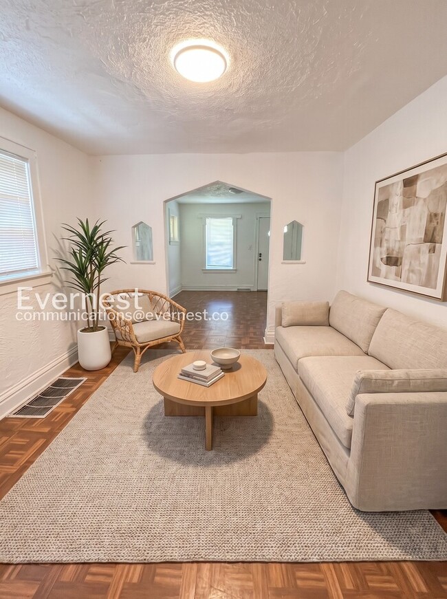 4847 Calvin Ave