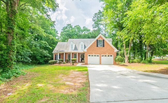 Photo - 70 Sylvia Cir House