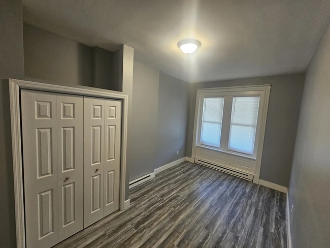 Photo - 134 W Douglass St