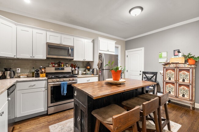 Photo - 166 Boylston St Unit 1