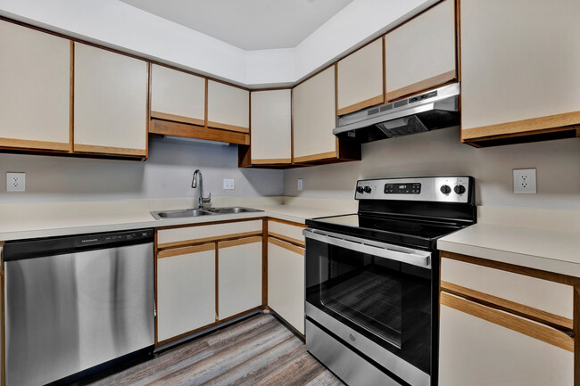 Building Photo - Langdon Square Rental