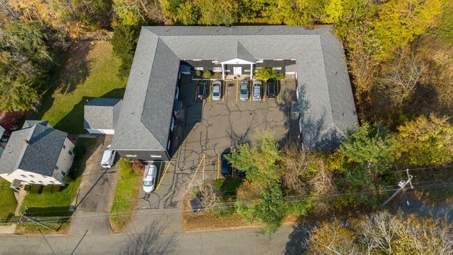 80 Hillside Ave