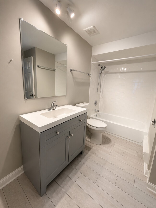 Photo - 2320 N Nordica Ave Unit 104D