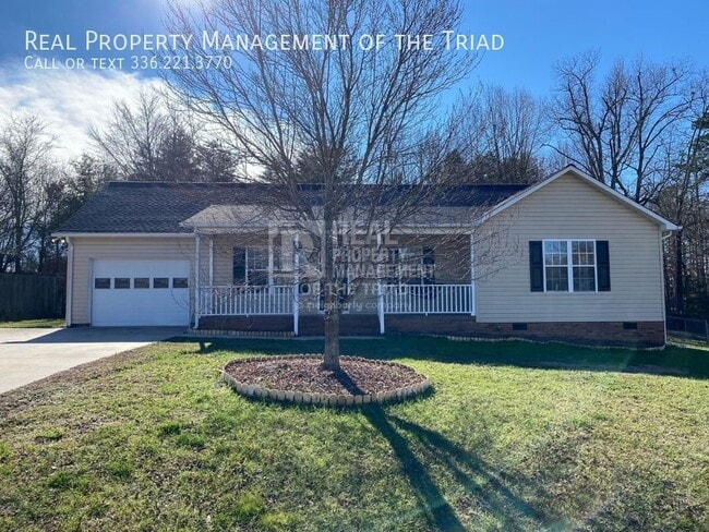 Photo - 13 Birchwood Ct House
