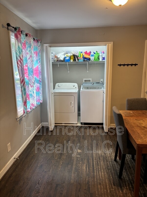 Photo - 4200 Sudbury Rd House