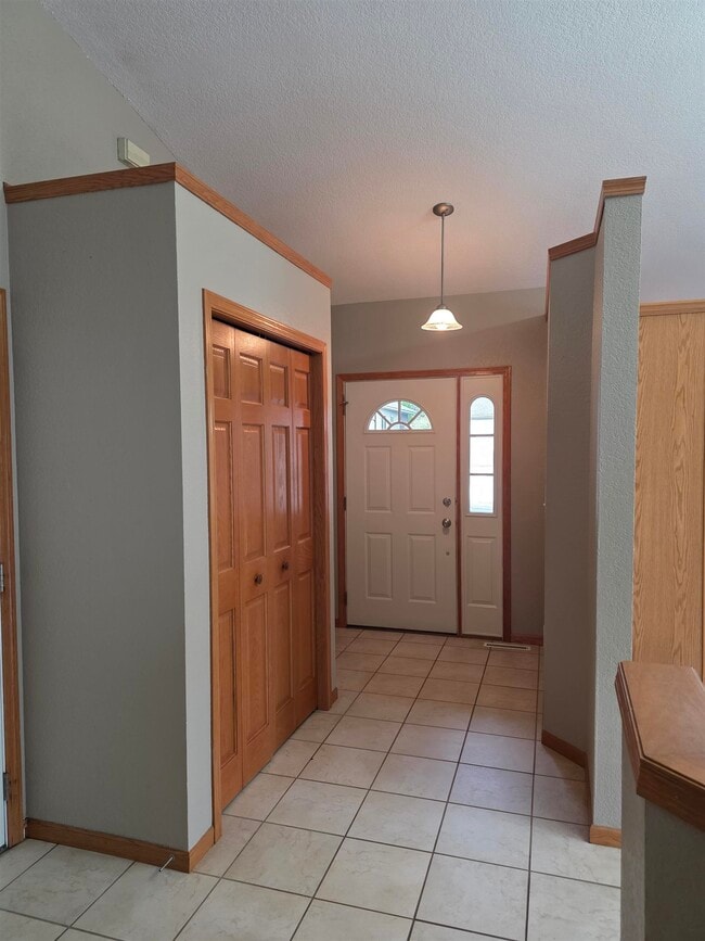 Photo - 3177 Bookham Dr