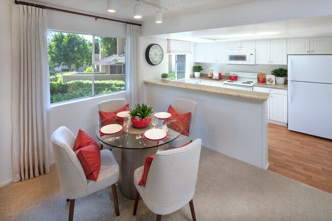 Turtle Rock Vista Apartment Homes