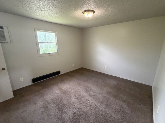 Photo - 115 Jerome Ln Unit 3