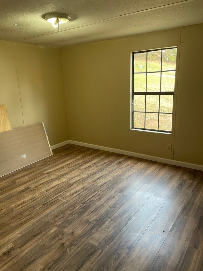 Photo - 33 Laurel Mountain MHP Dr