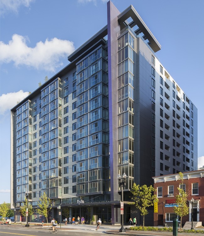 Building Photo - Lyric 440 Rental