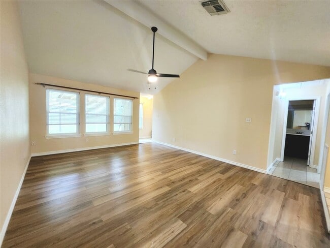 Building Photo - 322 Windward