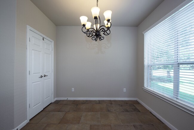 Photo - 46 N Planchard Cir