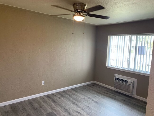 3364 Mayfair Dr S Unidad 3364