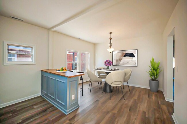 Photo - 4313 Wallace St