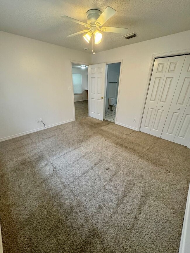 Photo - 575 Florosa Ct