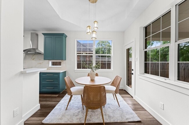 Photo - 31318 Bearing Star Ln