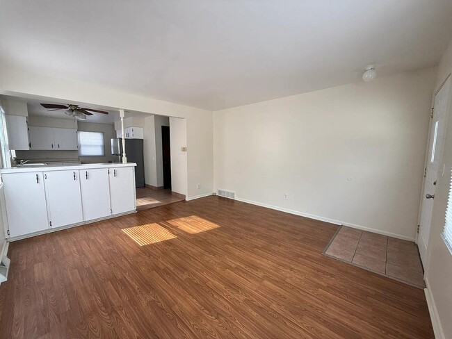 Photo - 3731 Kalamazoo Ave SE