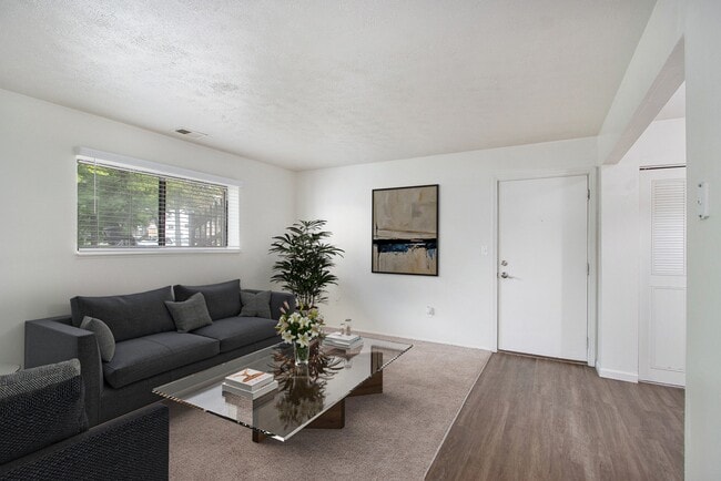 Briarwood Apartments