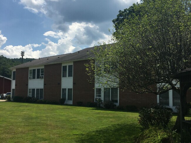 Photo - Tionesta Manor