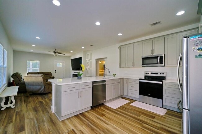 Photo - 168 Engelbrecht Rd