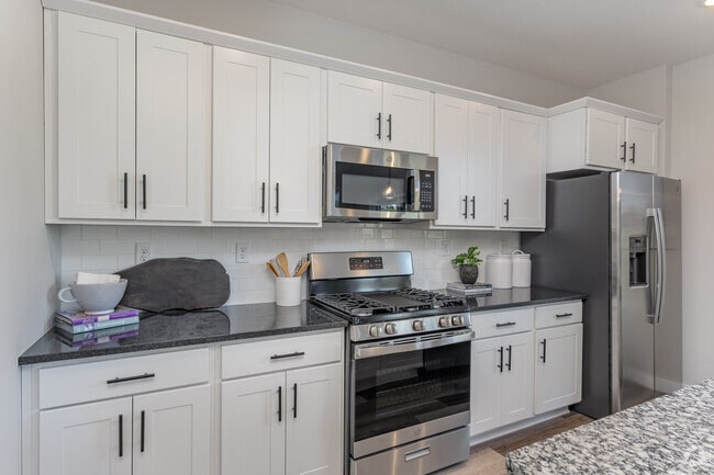 Northport - 3 BR, 2.5 BA - 1888SF - Kitchen