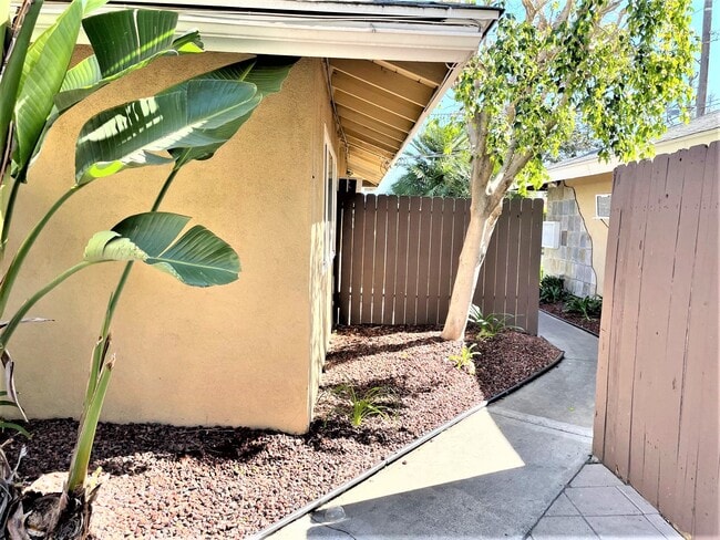 Photo - 15631 Tustin Village Way