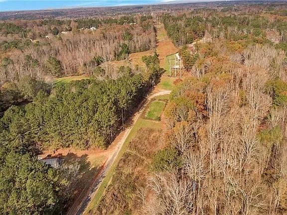 Photo - 2405 Mountain Rd