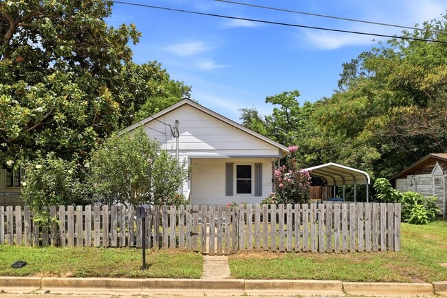 Photo - Cute 2/2 in Kilgore!