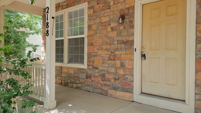 Single Family 3 Bed, 2.5 Bath Home - Avail... - Single Family 3 Bed, 2.5 Bath Home - Avail...
