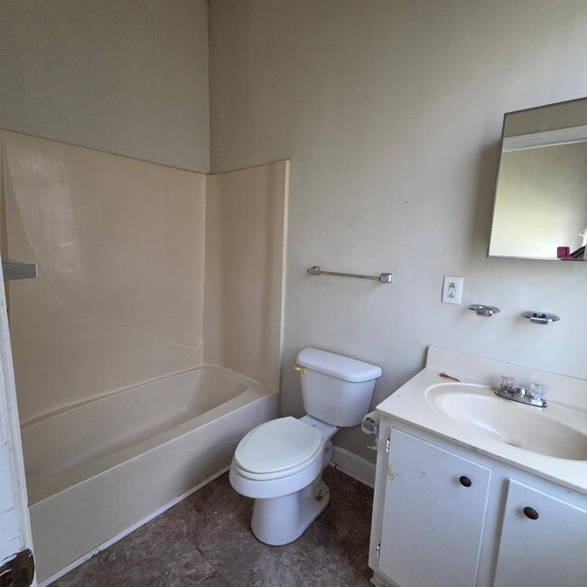 Photo - 1529 Craig St