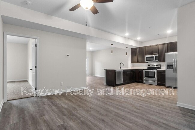 Photo - 109-B-109 E Johnson Cir