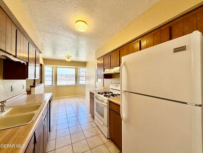 Photo - 317 Bright Water Ln