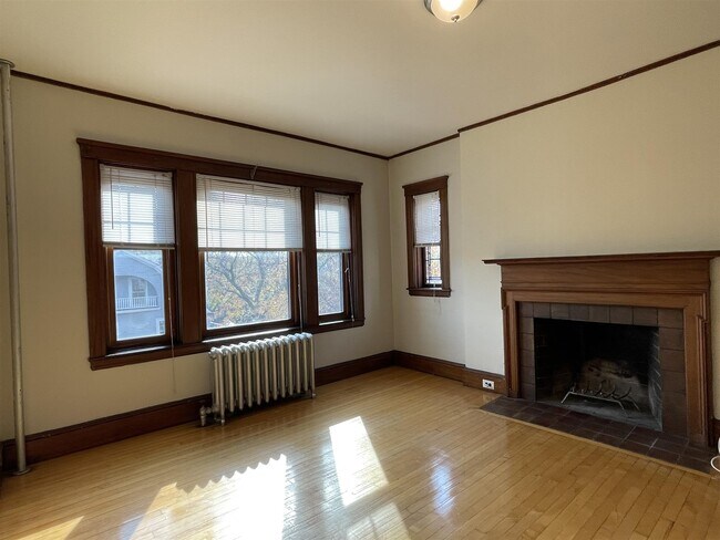 Photo - 10 Humboldt St Unidad 2