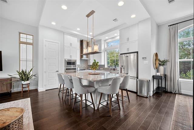 Photo - 1850 Wood Ledge Pl