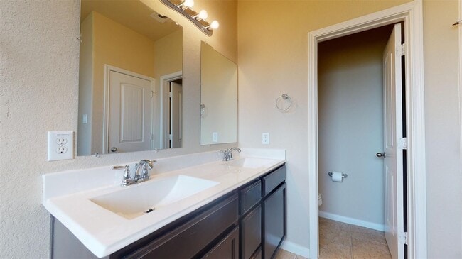 Building Photo - 14010 Cypress Meadows Dr