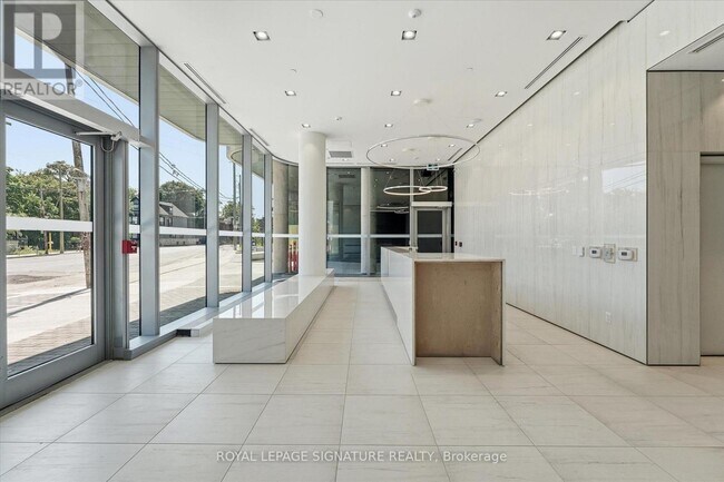 Photo - 322 Dupont St Unit 1004