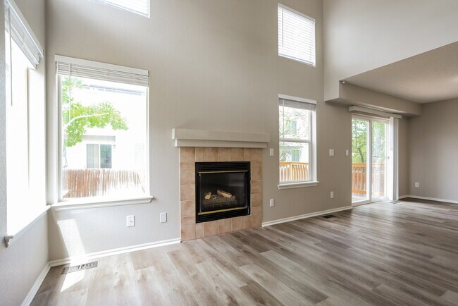 Photo - 16379 Bluebell Pl