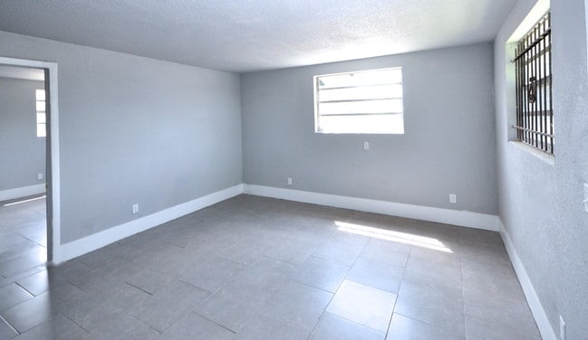 Photo - NEW JAX II Apts
