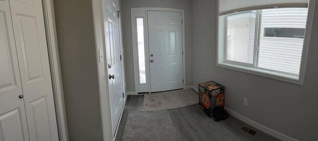 Photo - 3717 50th St S