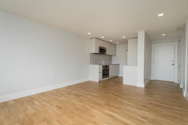 Photo - 334 Harvard St Unit H4