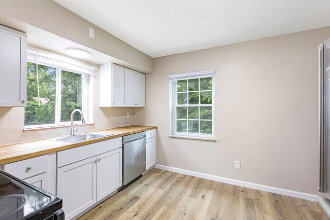 Photo - 6426 Betts Ave