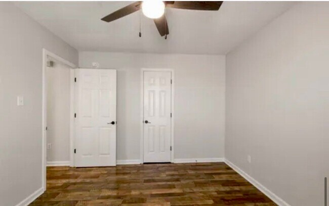 Photo - 5428 Bradley Dr